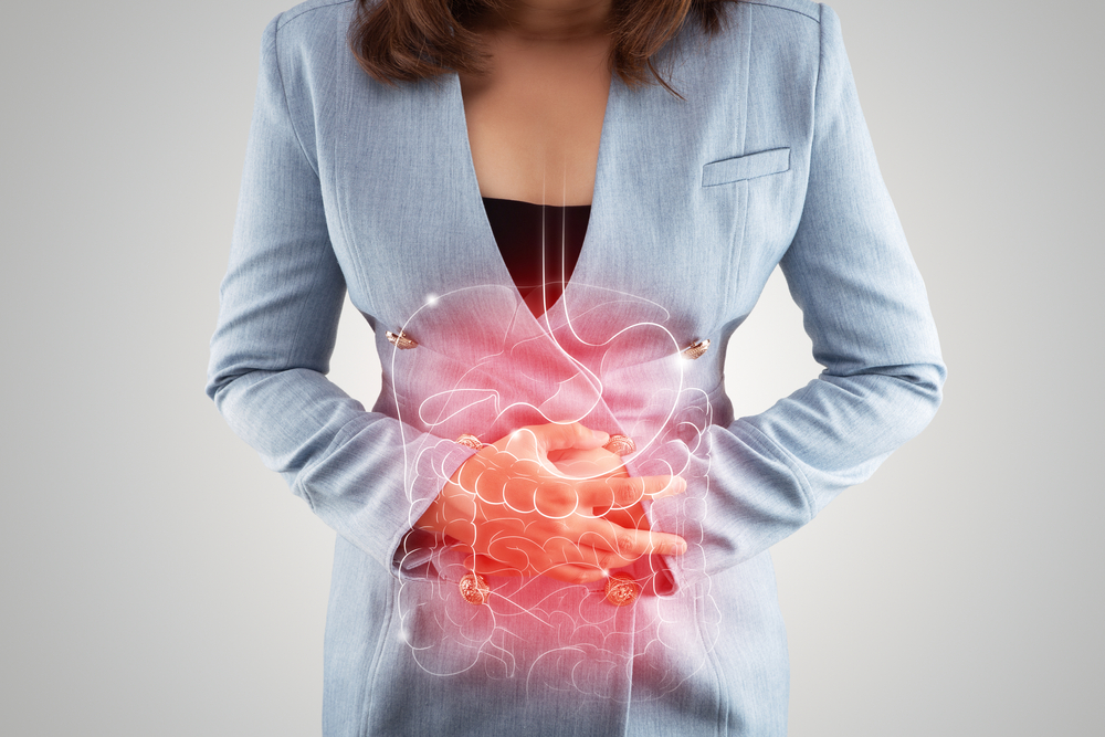女性特有の下腹部に違和感や痛みの原因は？考えられる病気と受けるべき検査について